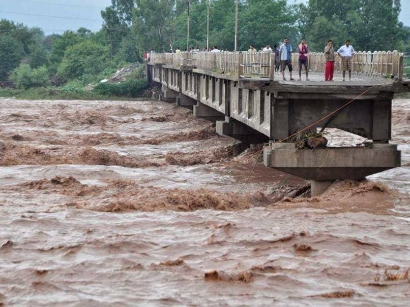 Bridgebroken Flood Fury & Catestrophic Event of Heavy Rain in Jammu and Kashmir 2014