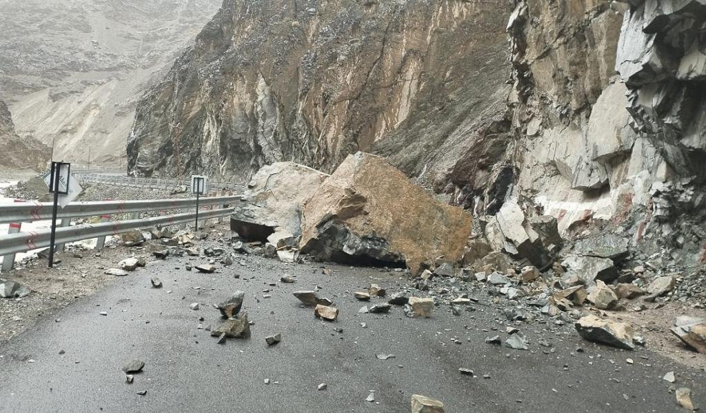 0.18519800 1688980454 44 Monsoon Mayhem: Witnessing the Catastrophic Downpour in Himachal Pradesh, India (July-August 2023)